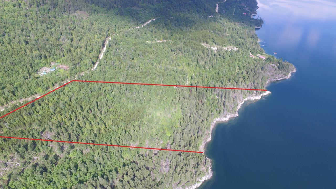 For sale Lot 4 LOWER ARROW LAKE, Castlegar, British Columbia V1N3H3
