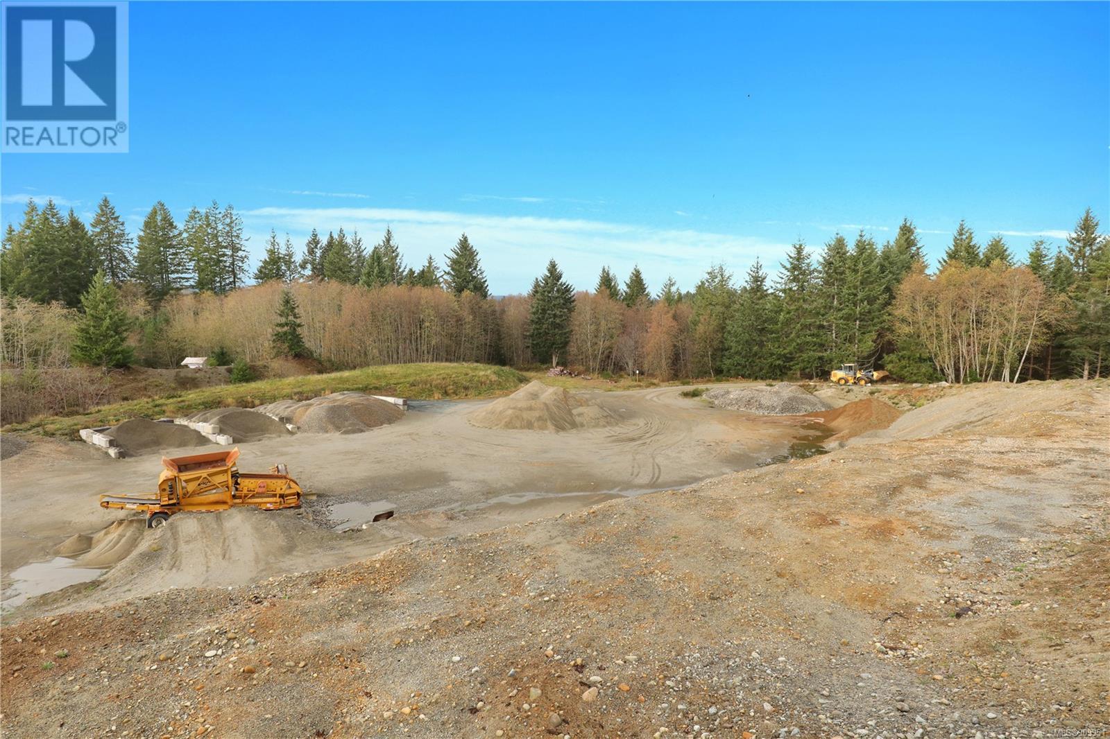 For lease 1351 Larkin Rd, Black Creek, British Columbia V9J1G2