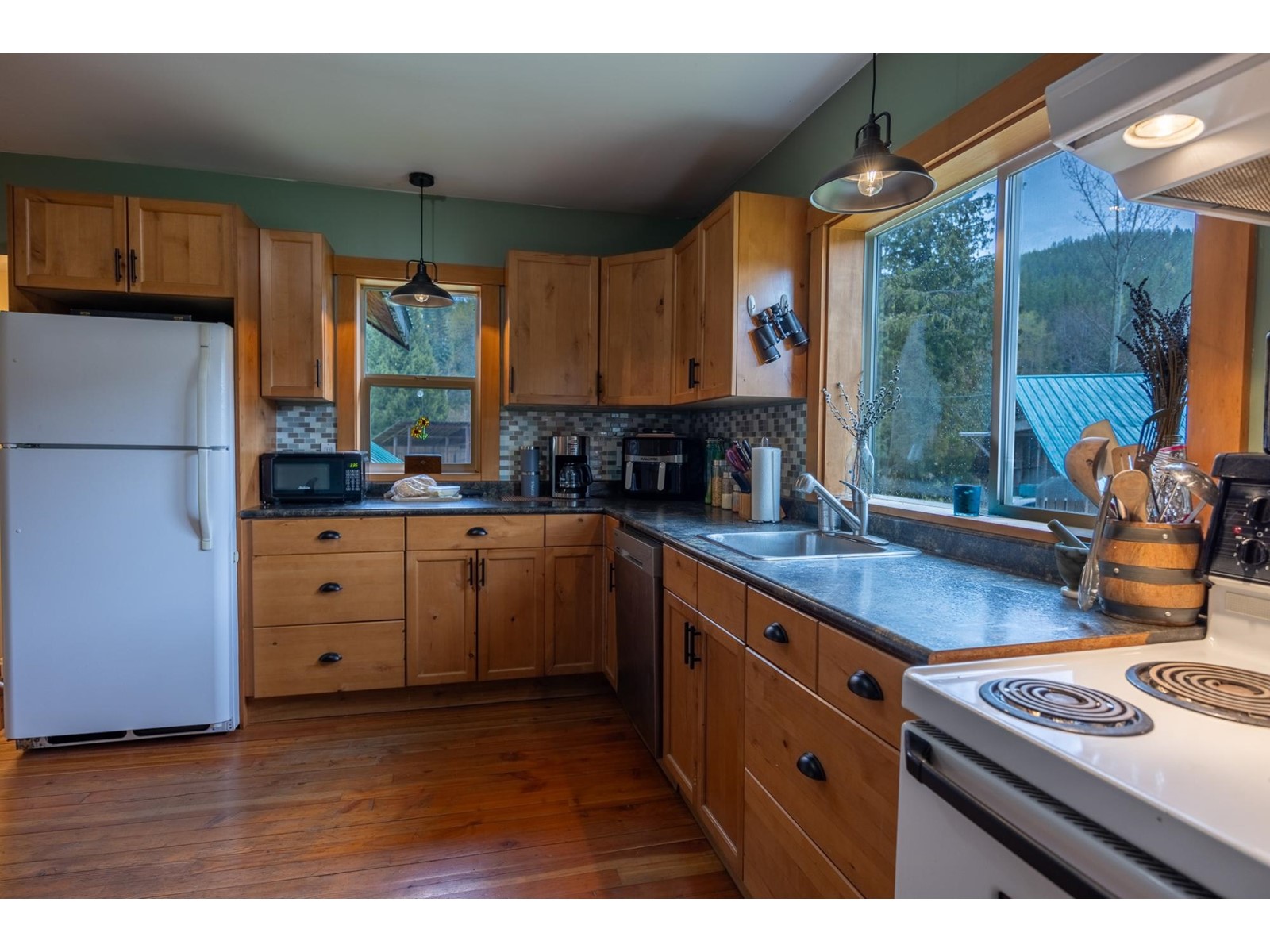 For sale 1097 LAKEVIEW ARROW CREEK ROAD, Creston, British Columbia