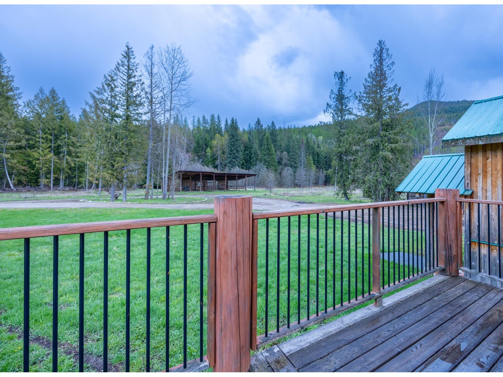 For sale 1097 LAKEVIEW ARROW CREEK ROAD, Creston, British Columbia