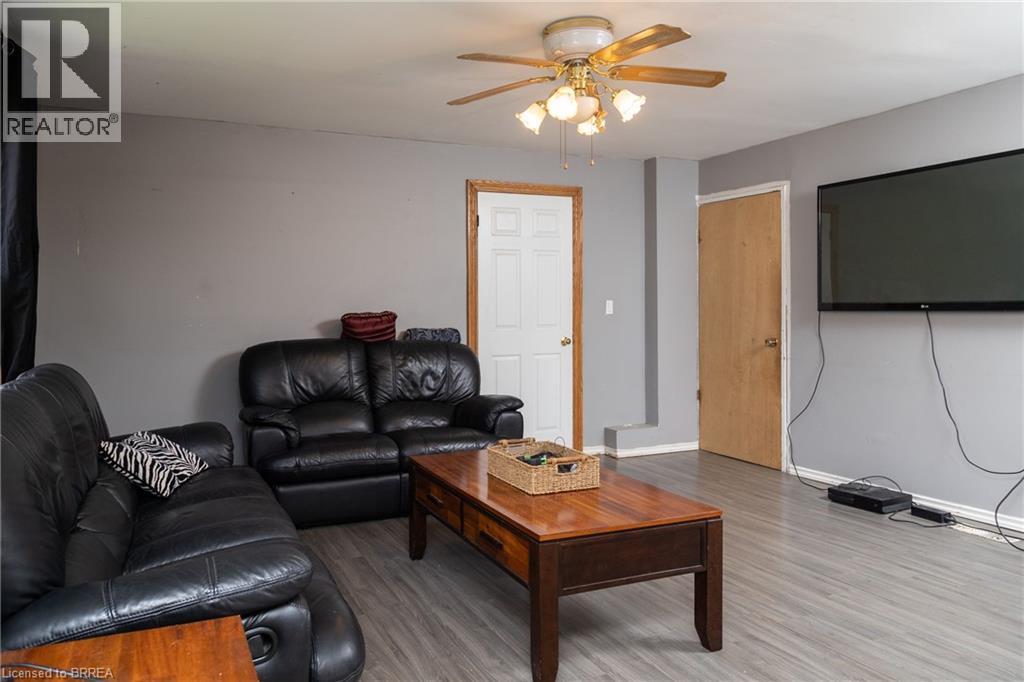 For sale 471 LYNEDOCH Road, Delhi, Ontario N4B2W4 40332418 REALTOR.ca