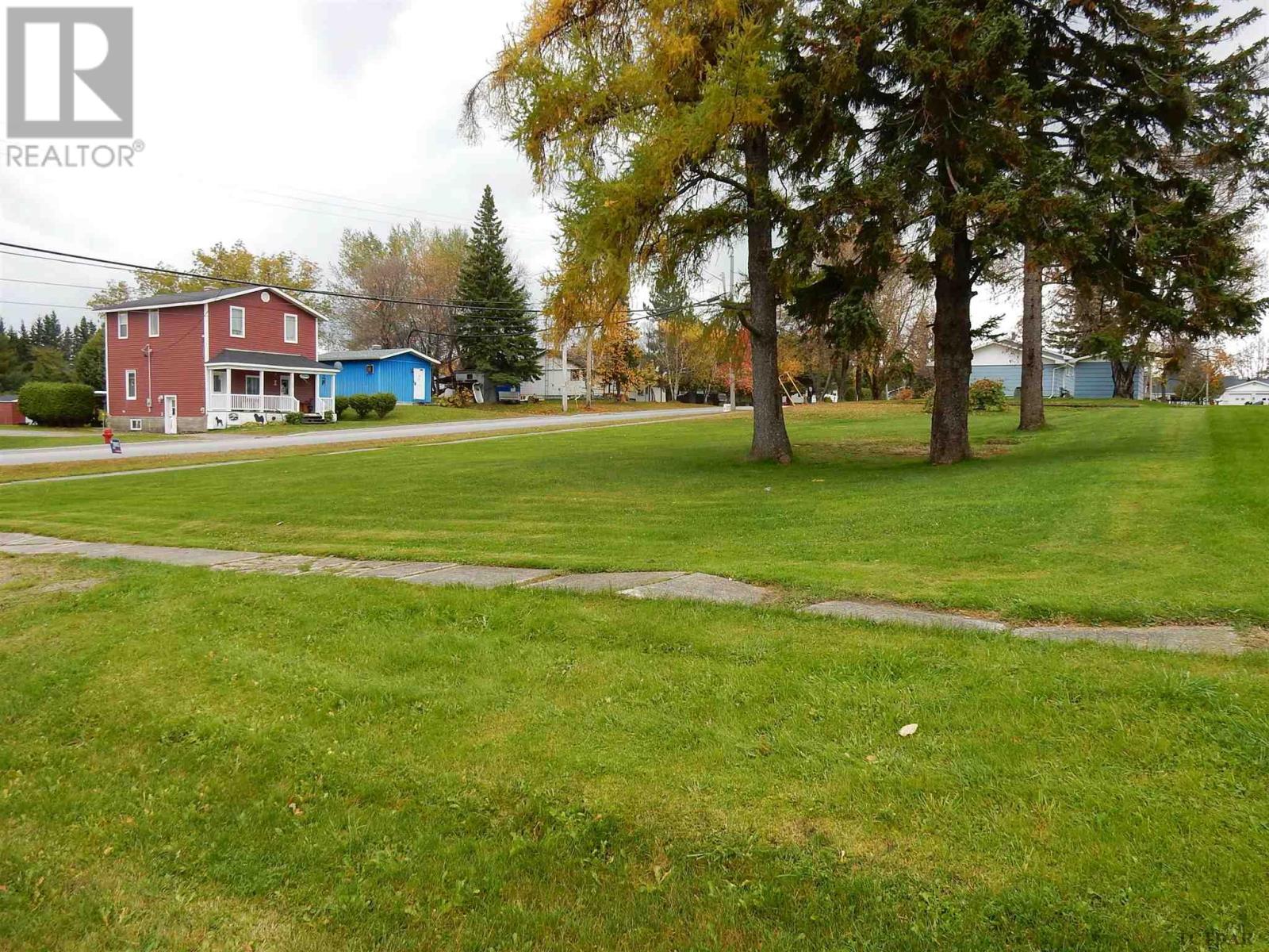 For sale 03 SECOND ST W, ELK LAKE, Ontario P0J1G0 TM222264 REALTOR.ca