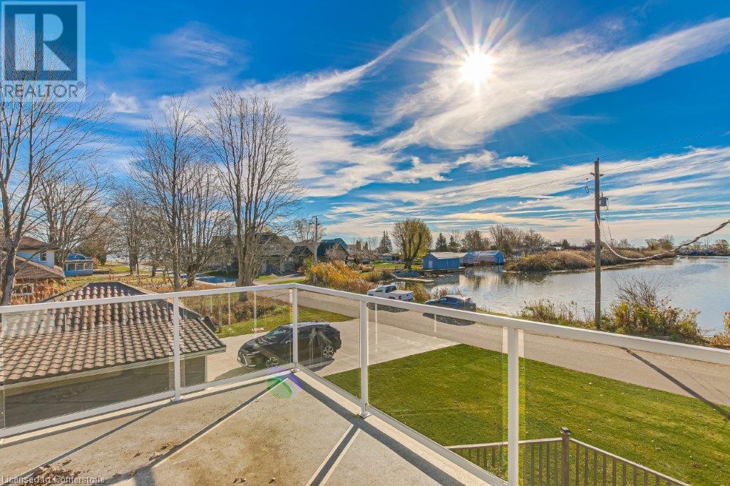 For sale 356 CEDAR Drive, Turkey Point, Ontario N0E1W0 40348278