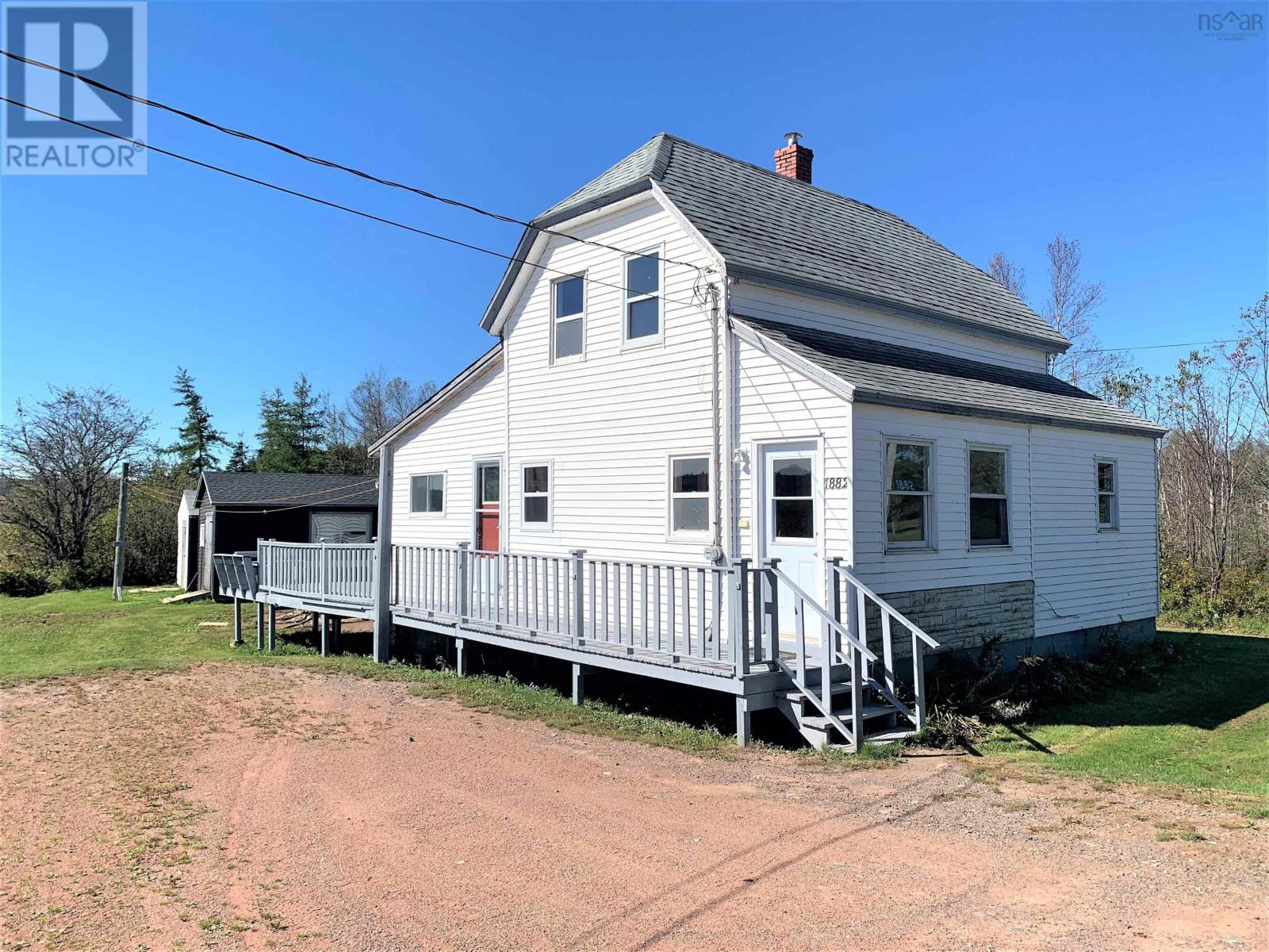 For sale 1882 Western Avenue, Parrsboro, Nova Scotia B0M1S0