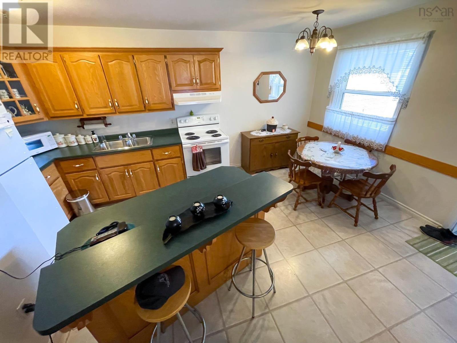 For sale 3122 Plummer Avenue, New Waterford, Nova Scotia B1H4W4 202219635 REALTOR.ca