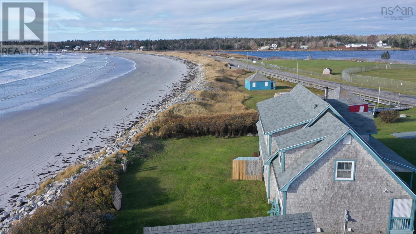 For sale 27 Locke Street, Lockeport, Nova Scotia B0T1L0 202226992