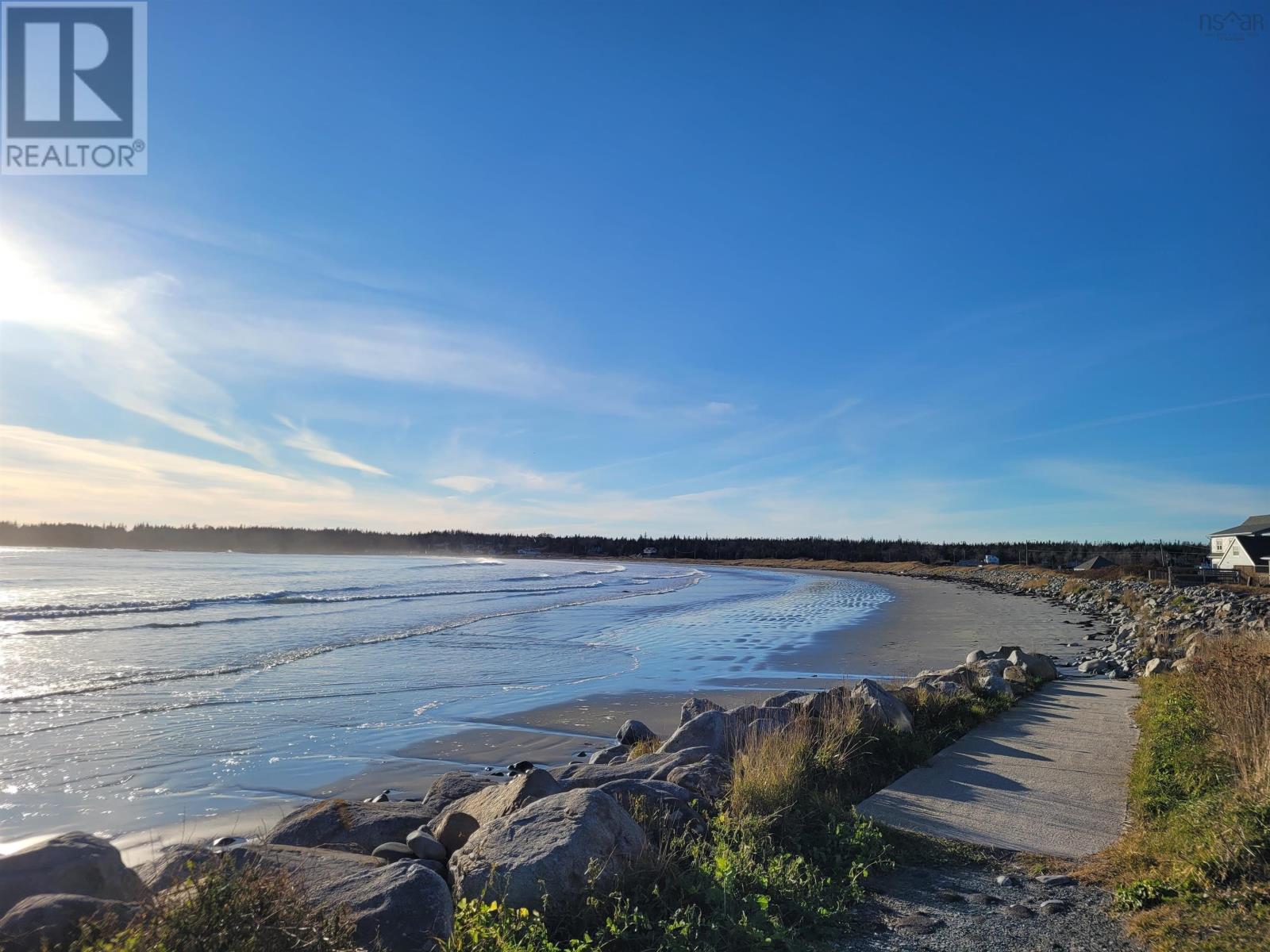 For sale 27 Locke Street, Lockeport, Nova Scotia B0T1L0 202226992