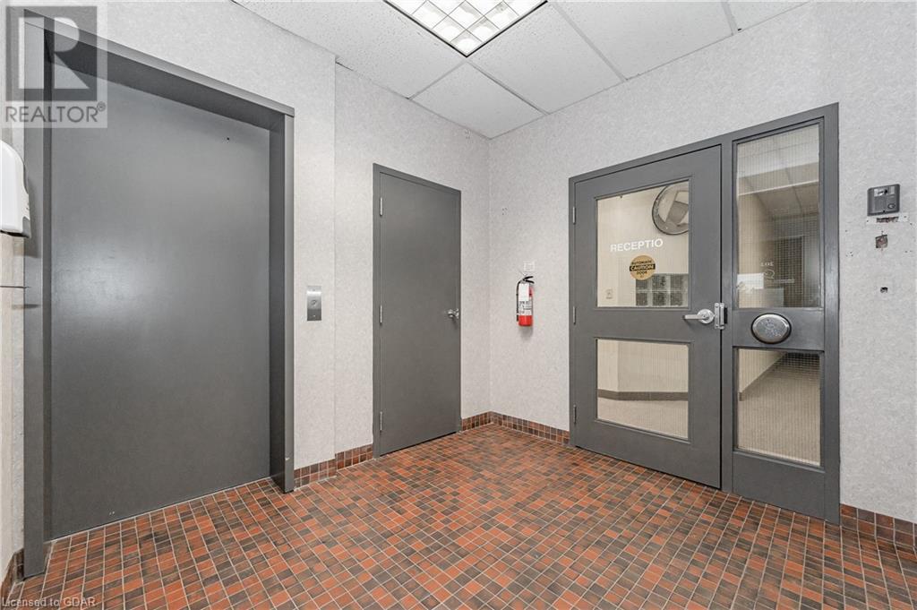 For rent 450 SPEEDVALE Avenue W Unit 201, Guelph, Ontario N1H7Y6