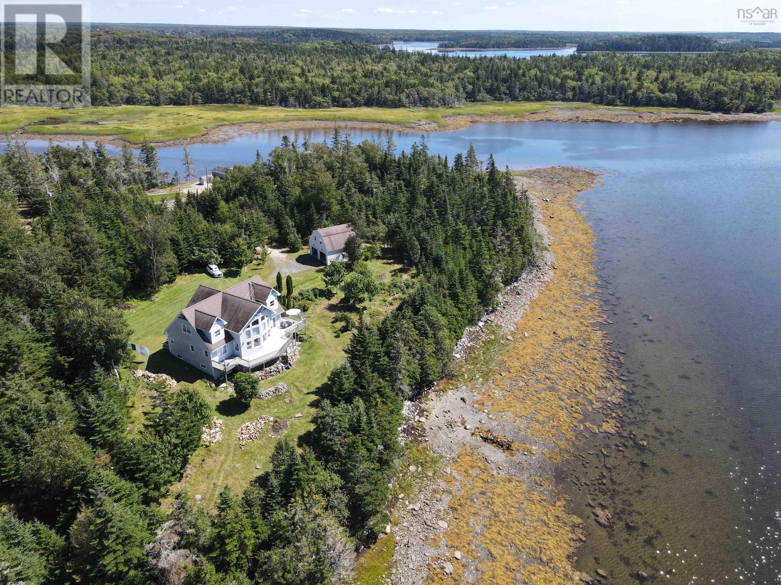 For sale: 98 Roberts Island Drive, Roberts Island, Nova Scotia B0W1W0 ...