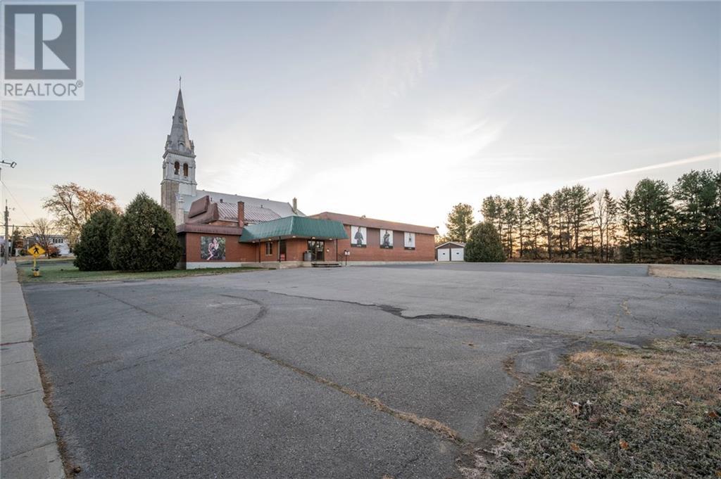 For sale: 25 CHURCH STREET, Moose Creek, Ontario K0C1W0 - 1326267