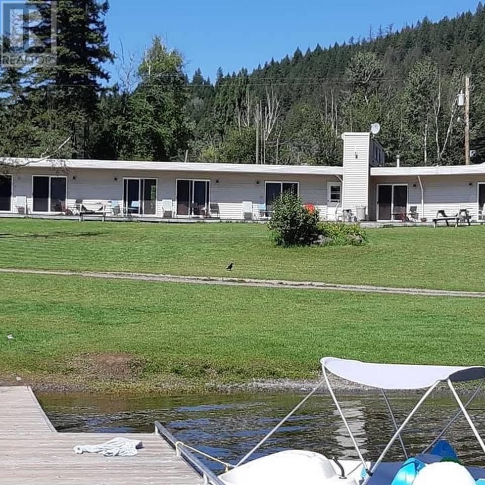 For sale 6721 N CARIBOO 97 HIGHWAY, McLeese Lake, British Columbia