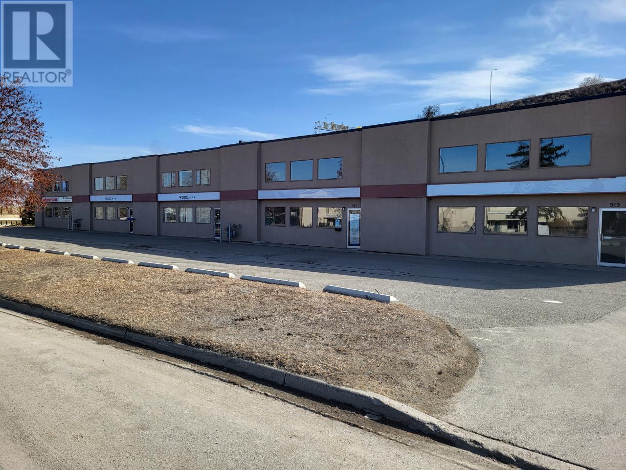 For sale or rent 913 LAVAL CRES, Kamloops, British Columbia 171818