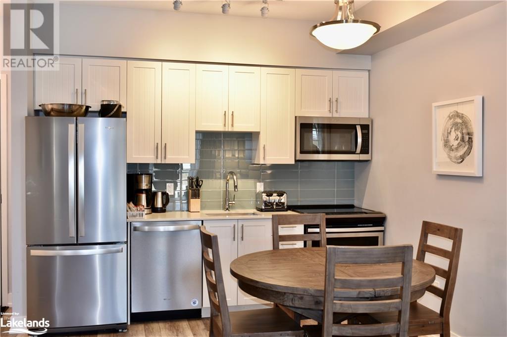 For sale 25 PEN LAKE POINT Road Unit 328, Huntsville, Ontario P1H1A9