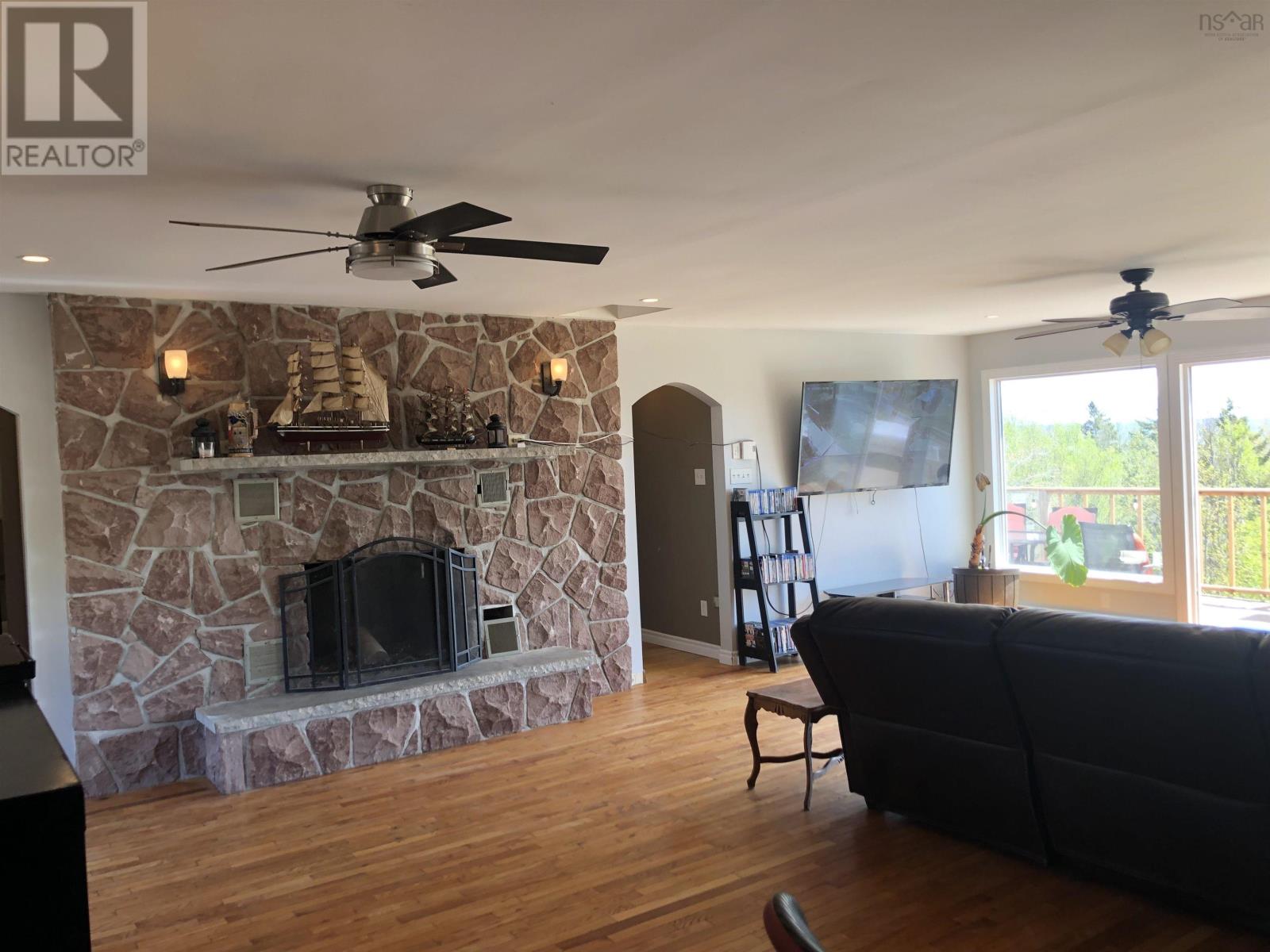 For sale 68 Hillside Drive, Roxville, Nova Scotia B0V1A0 202300356