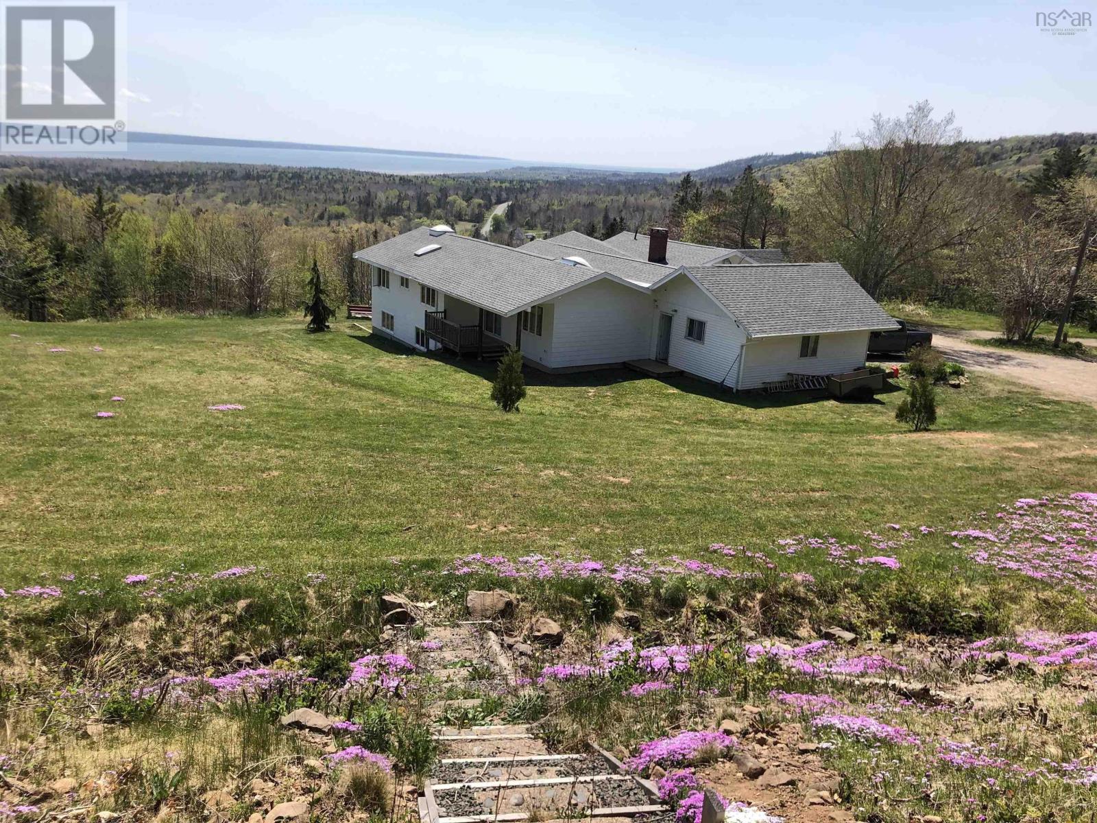 For sale 68 Hillside Drive, Roxville, Nova Scotia B0V1A0 202300356
