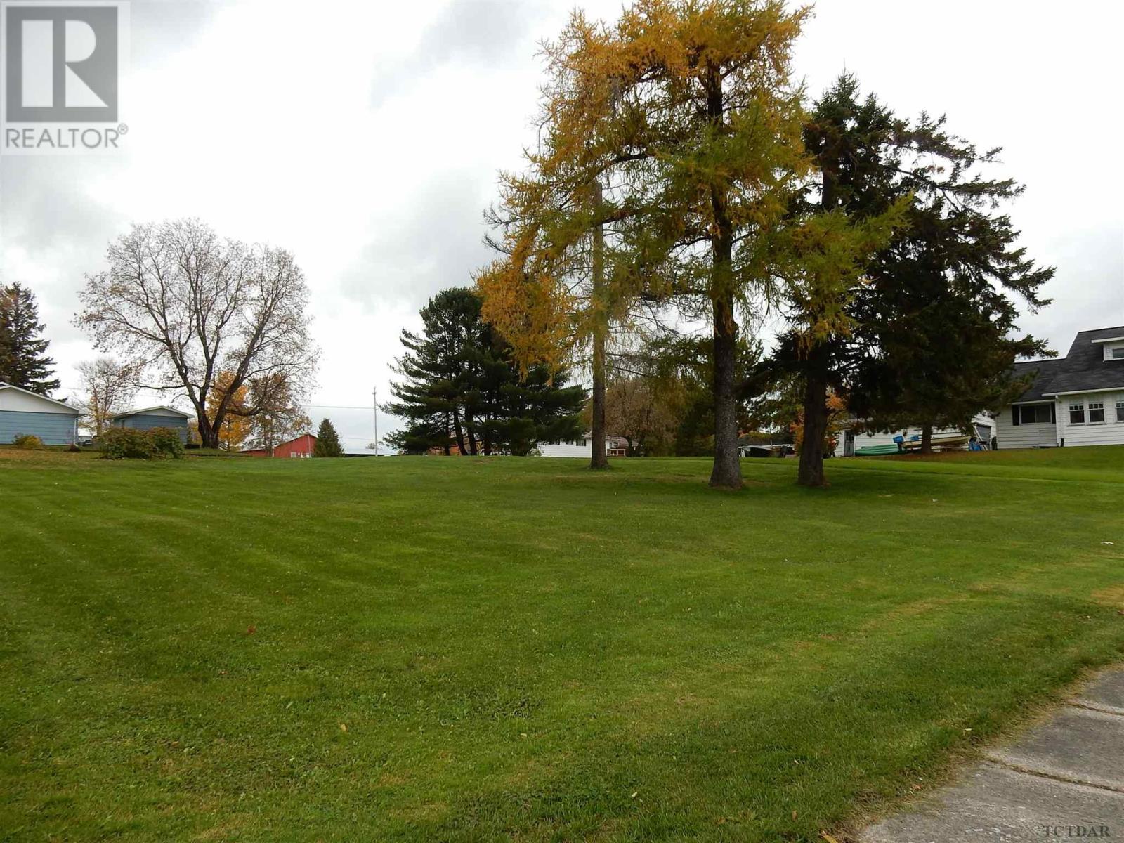 For sale 03 SECOND ST W, ELK LAKE, Ontario P0J1G0 TM222264 REALTOR.ca