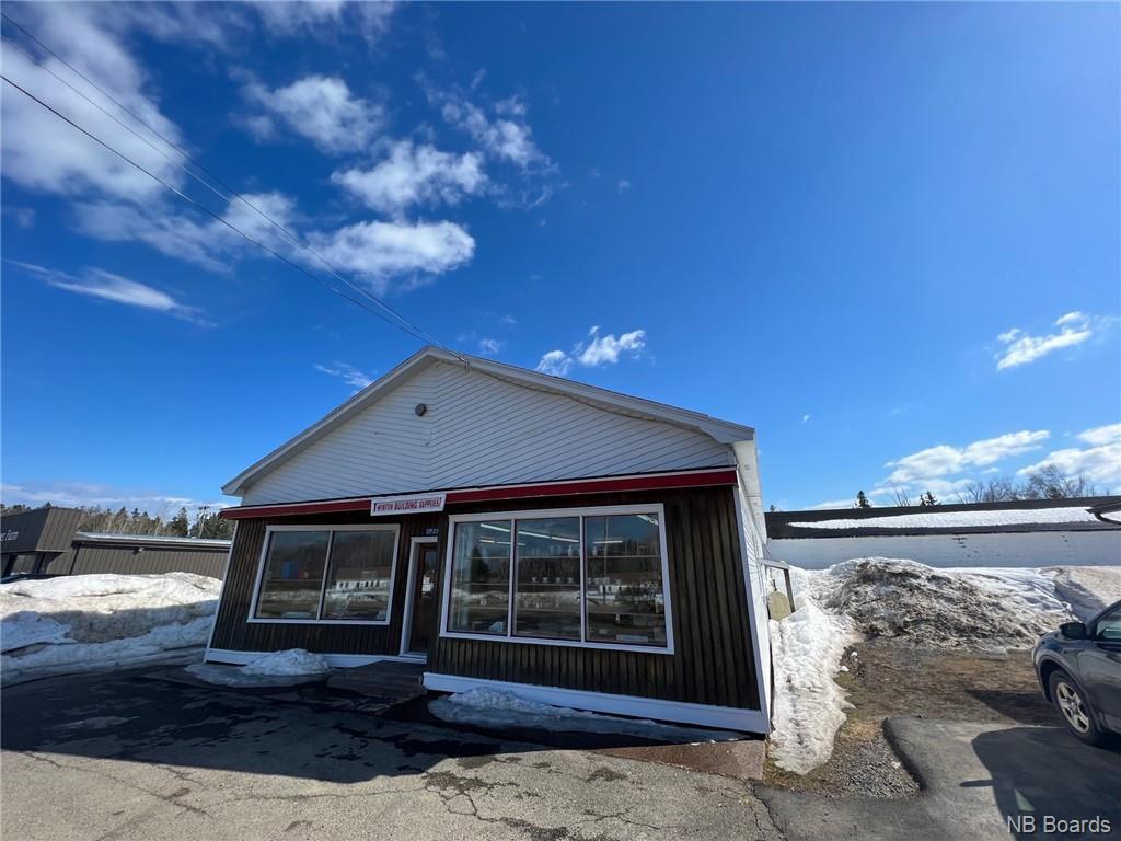 For sale 3923 Main Street, Belledune, New Brunswick E8G2K3 NB085655