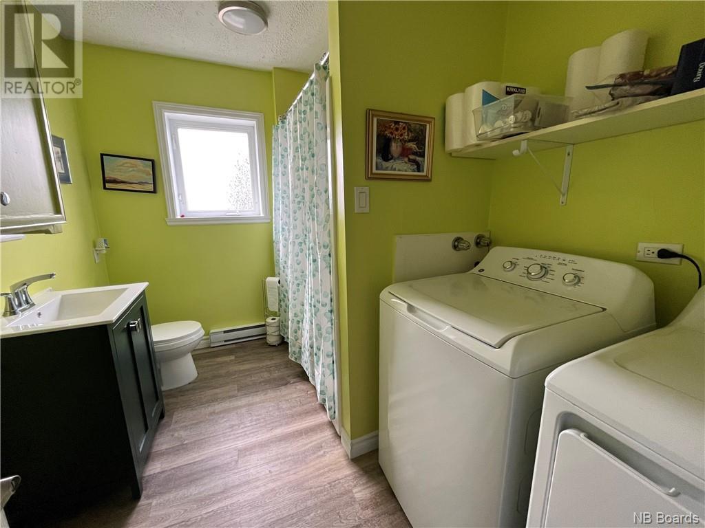 À vendre 7261 17 Route, Kedgwick, NouveauBrunswick E8B1W4 NB086030