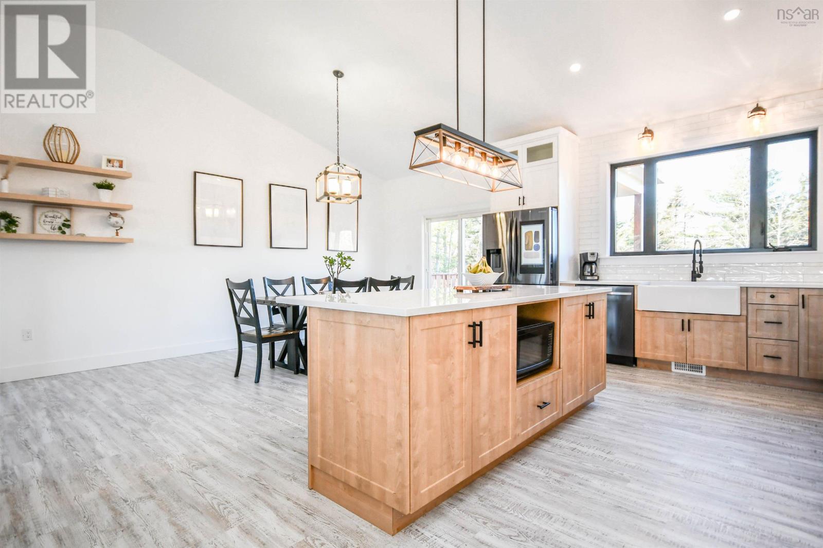 For sale 548 Cobequid Road, Lower Sackville, Nova Scotia B4C4G1