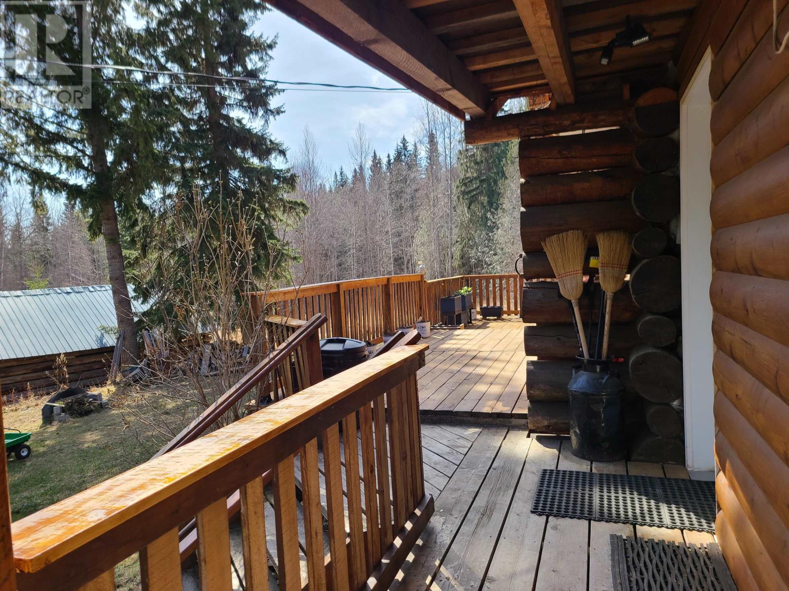 For sale 9509 DUNSTERCROYDON ROAD, McBride, British Columbia V0J1J0