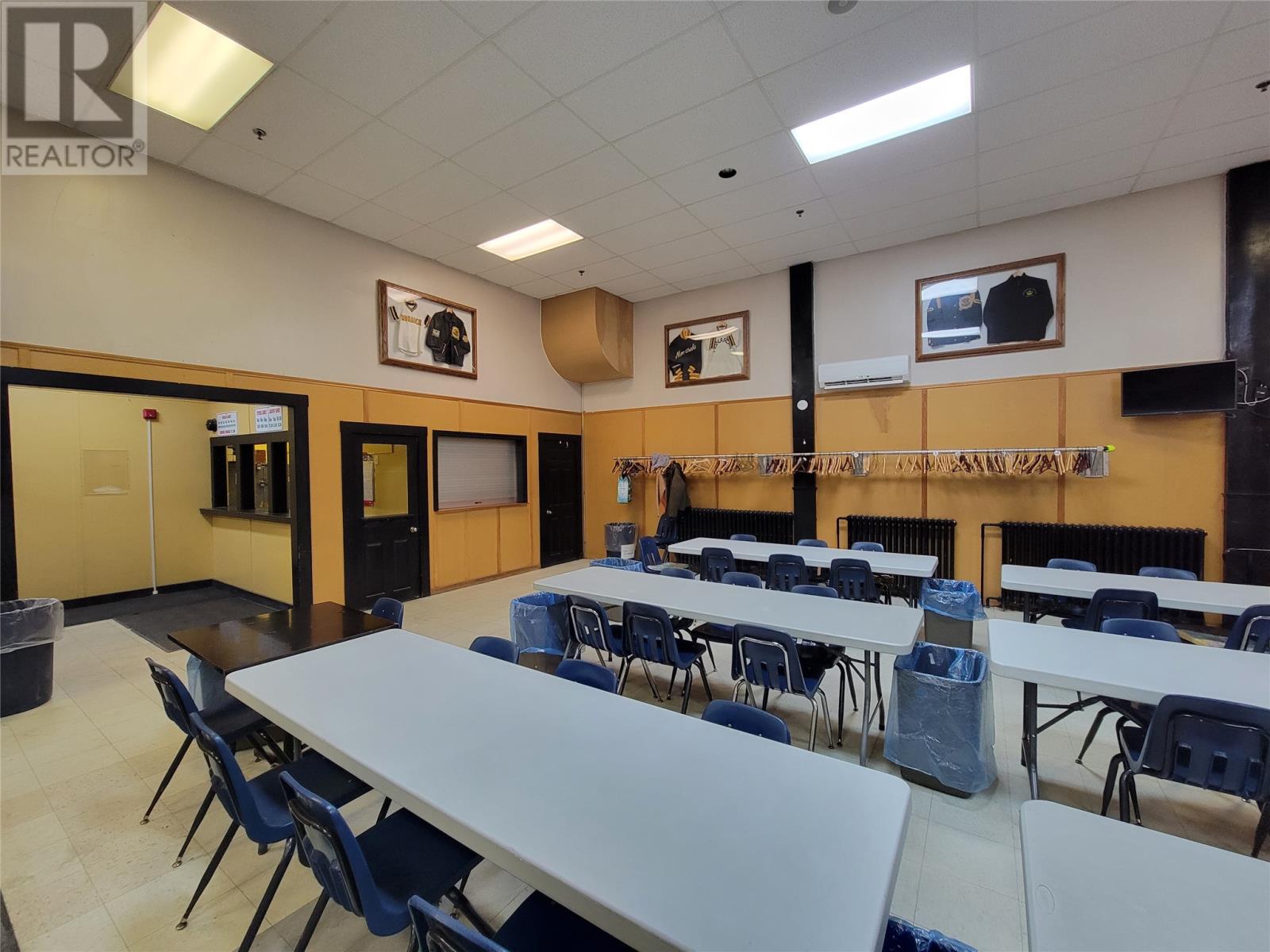 For sale 34 Broadway, Corner Brook, Newfoundland & Labrador A2H4C4