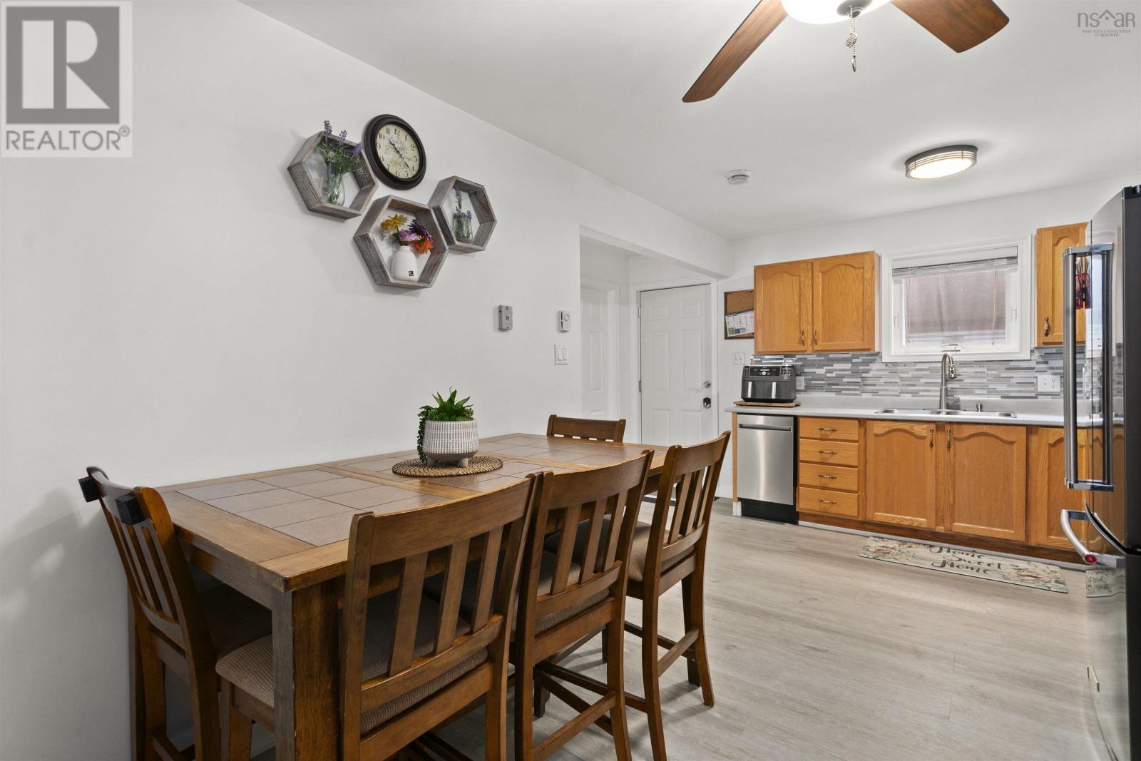 11 Mathers Court, Timberlea, Nova Scotia B3T1A4 REALTOR.ca