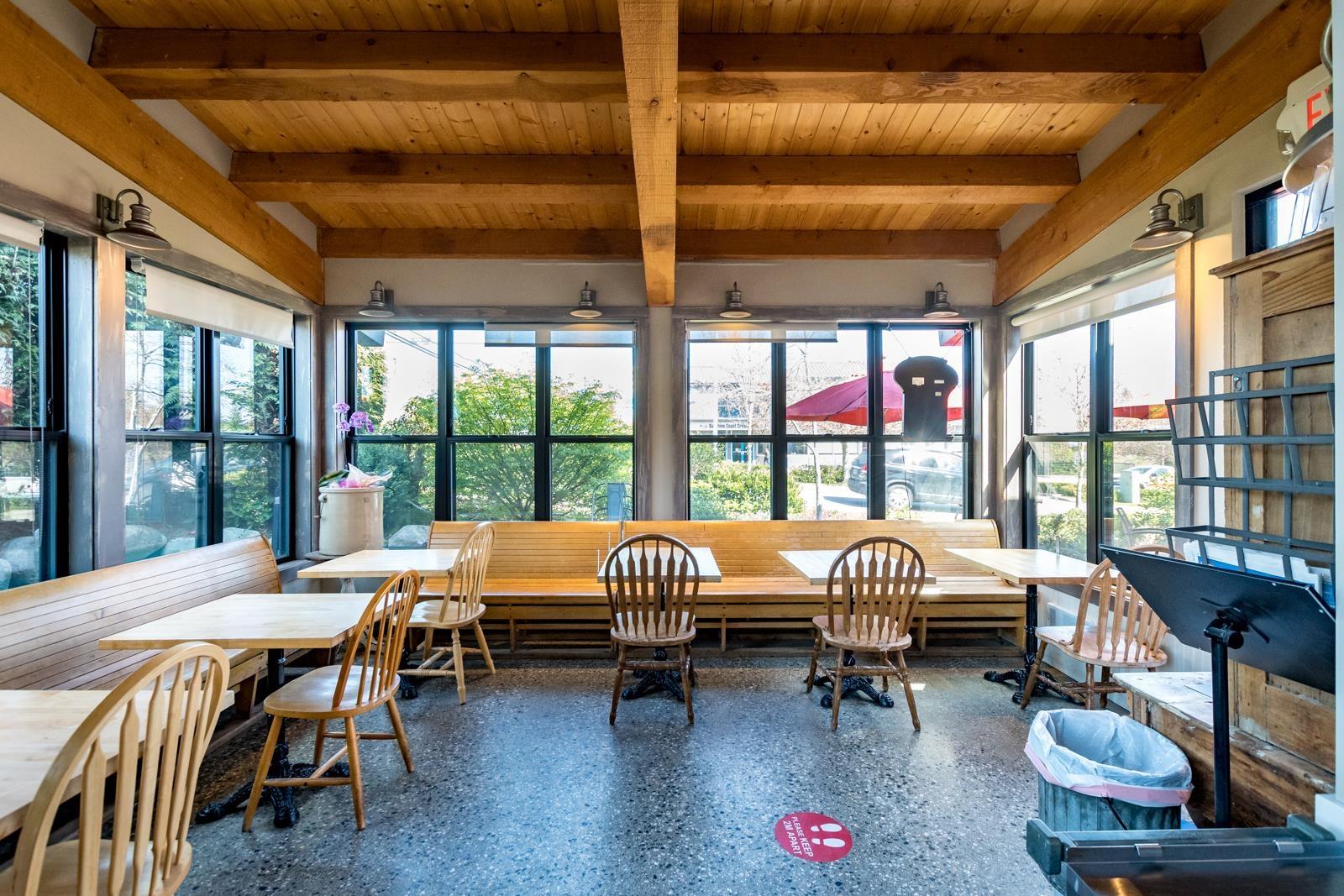 For sale 102 1001 GIBSONS WAY, Gibsons, British Columbia V0N1V7