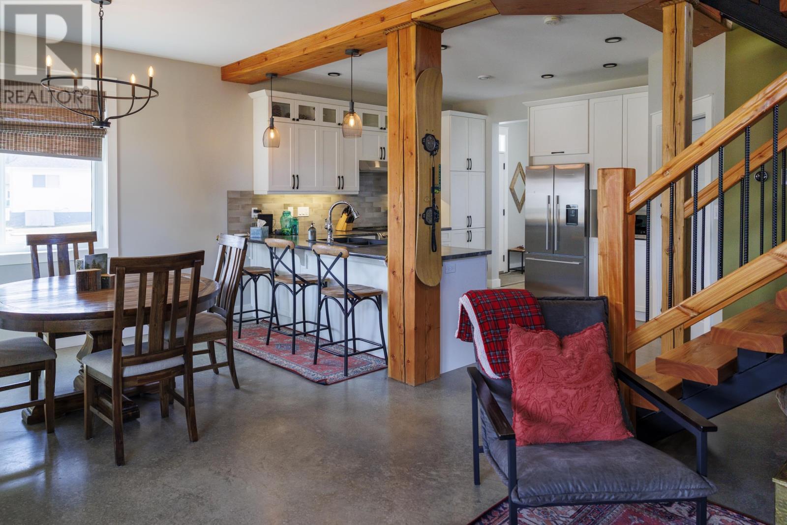 For sale 1131 2ND AVENUE, McBride, British Columbia V0J2E0 R2775937 REALTOR.ca