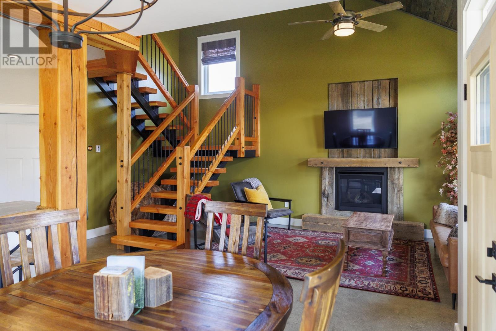 For sale 1131 2ND AVENUE, McBride, British Columbia V0J2E0 R2775937 REALTOR.ca