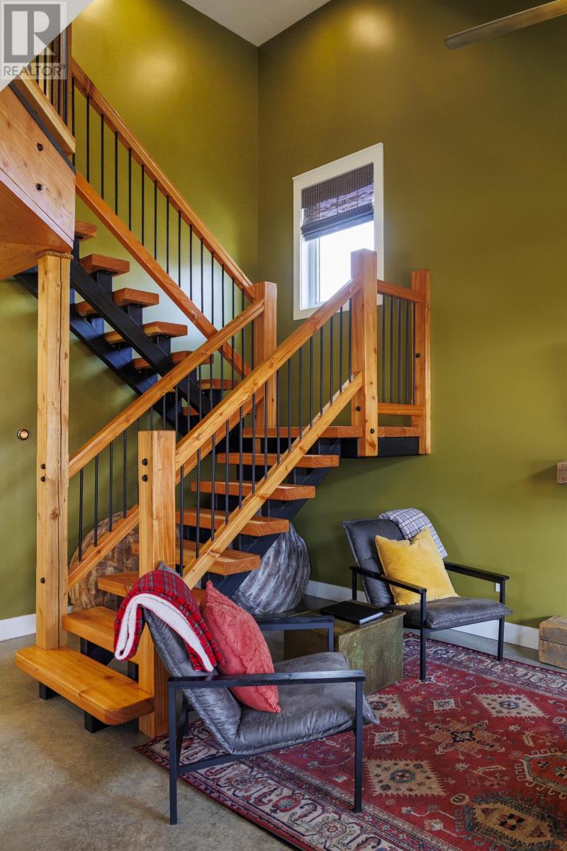 For sale 1131 2ND AVENUE, McBride, British Columbia V0J2E0 R2775937 REALTOR.ca