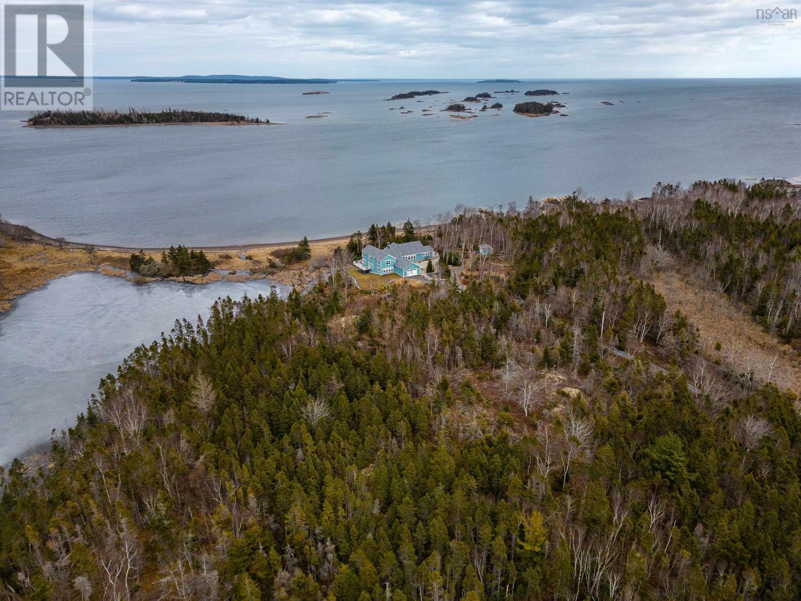 For sale 24 Fir Court, Heckmans Island, Nova Scotia B0J2C0 202302347