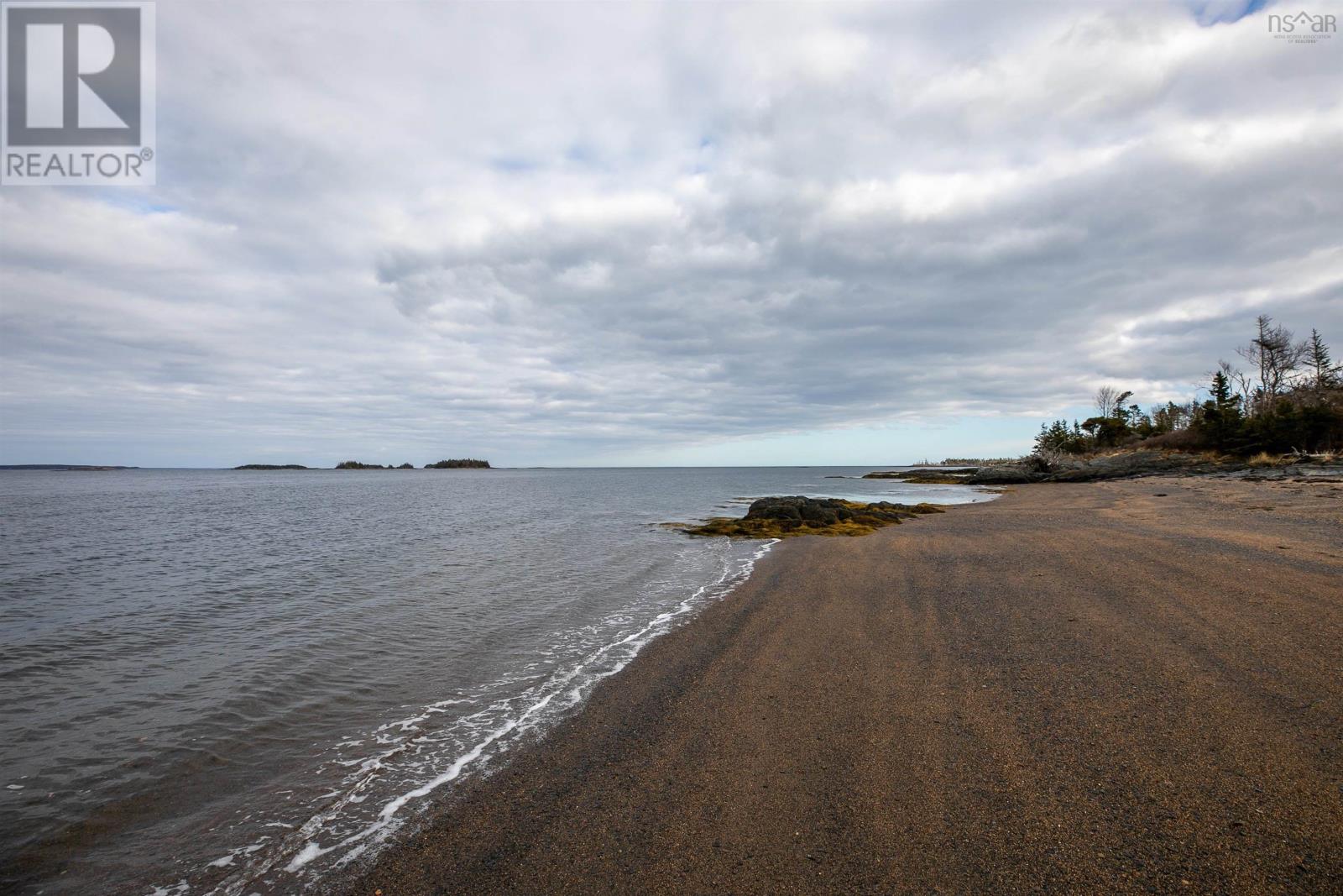 For sale 24 Fir Court, Heckmans Island, Nova Scotia B0J2C0 202302347