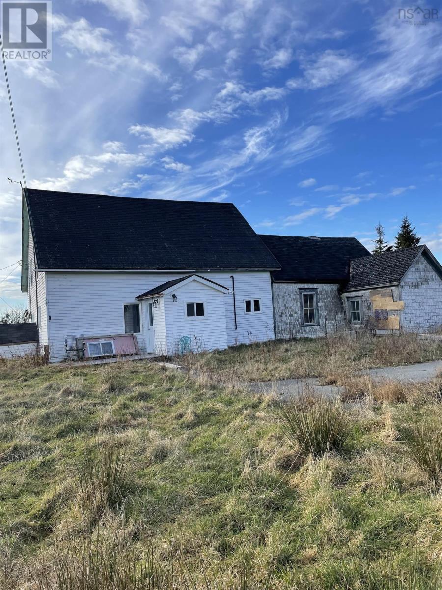 For sale 7292 Highway 3, Upper Woods Harbour, Nova Scotia B0W2E0
