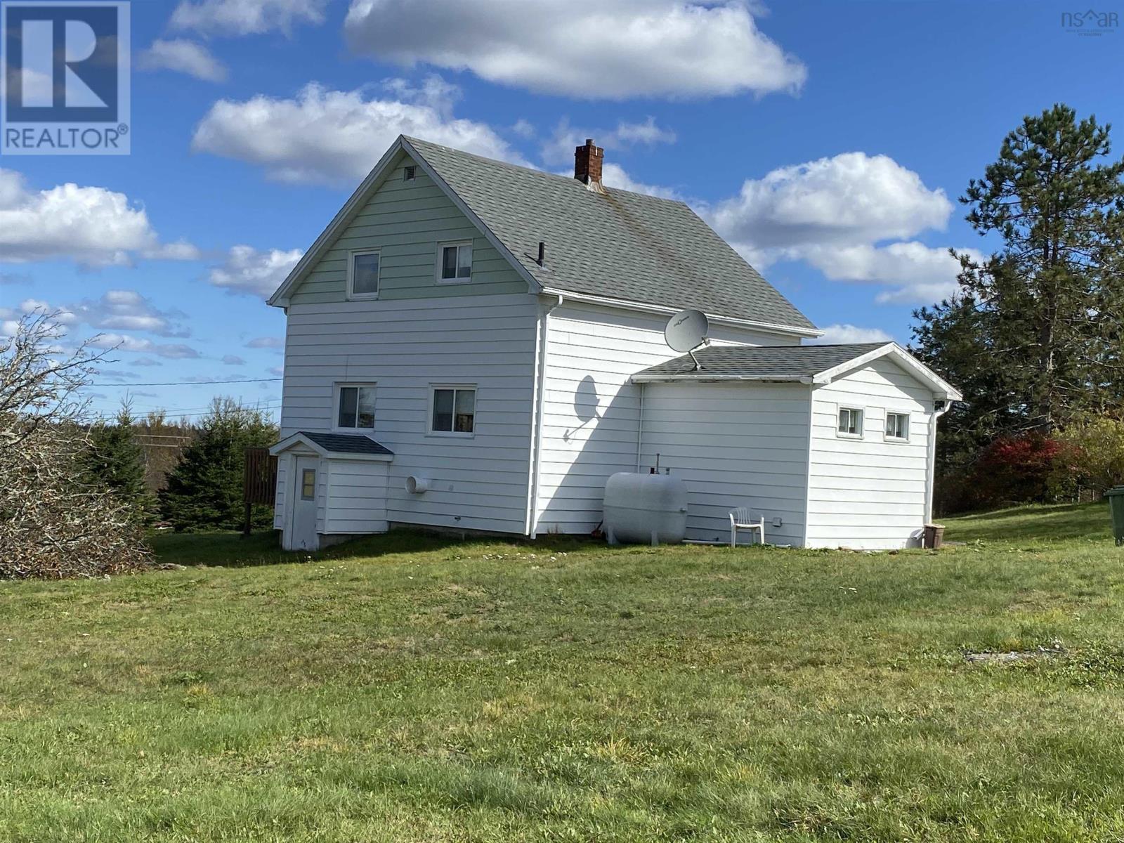 For sale 189 Highway 224, Sheet Harbour, Nova Scotia B0J3B0