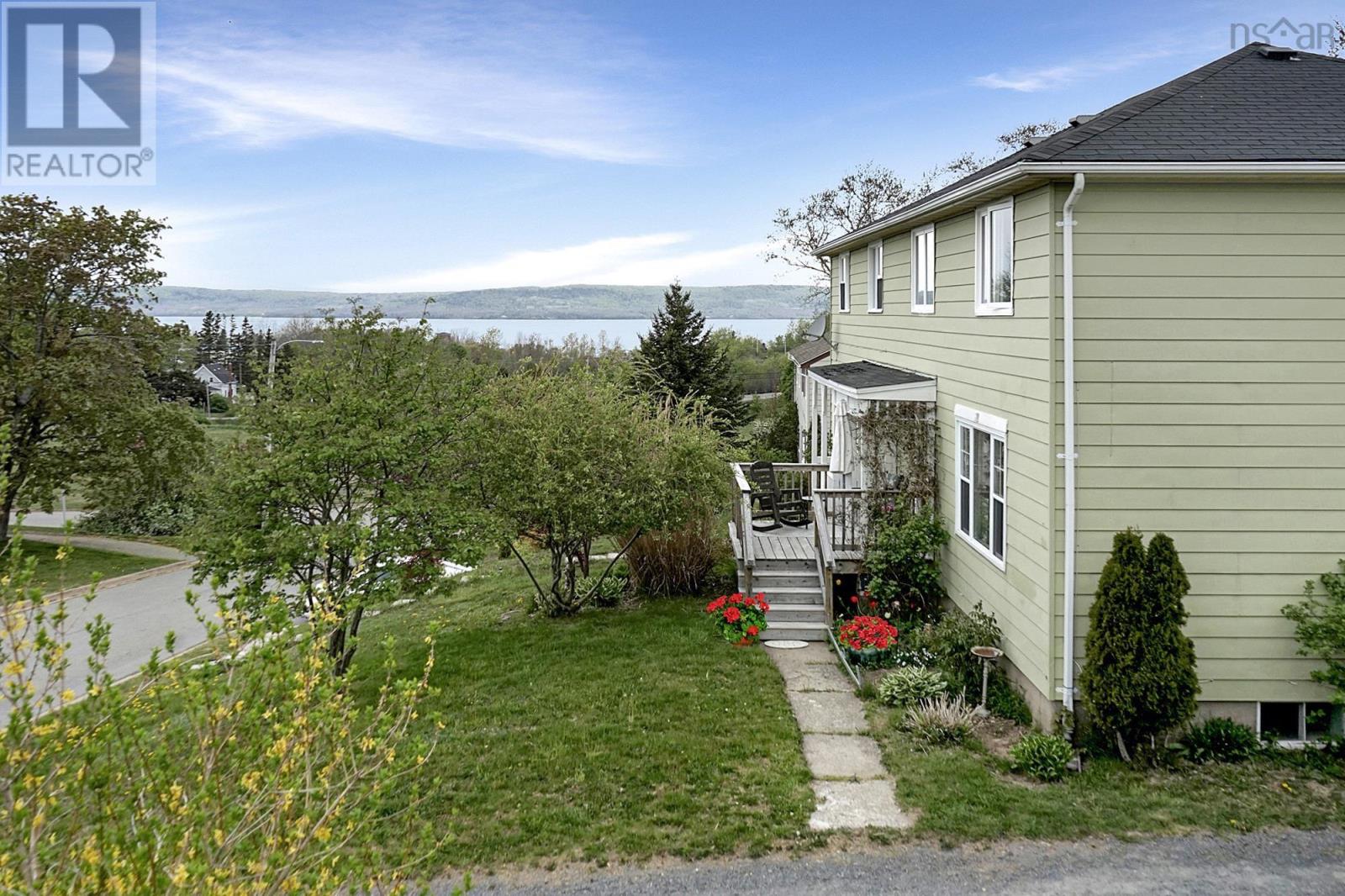 For sale 108 Old School Hill Road, Cornwallis Park, Nova Scotia B0S1H0