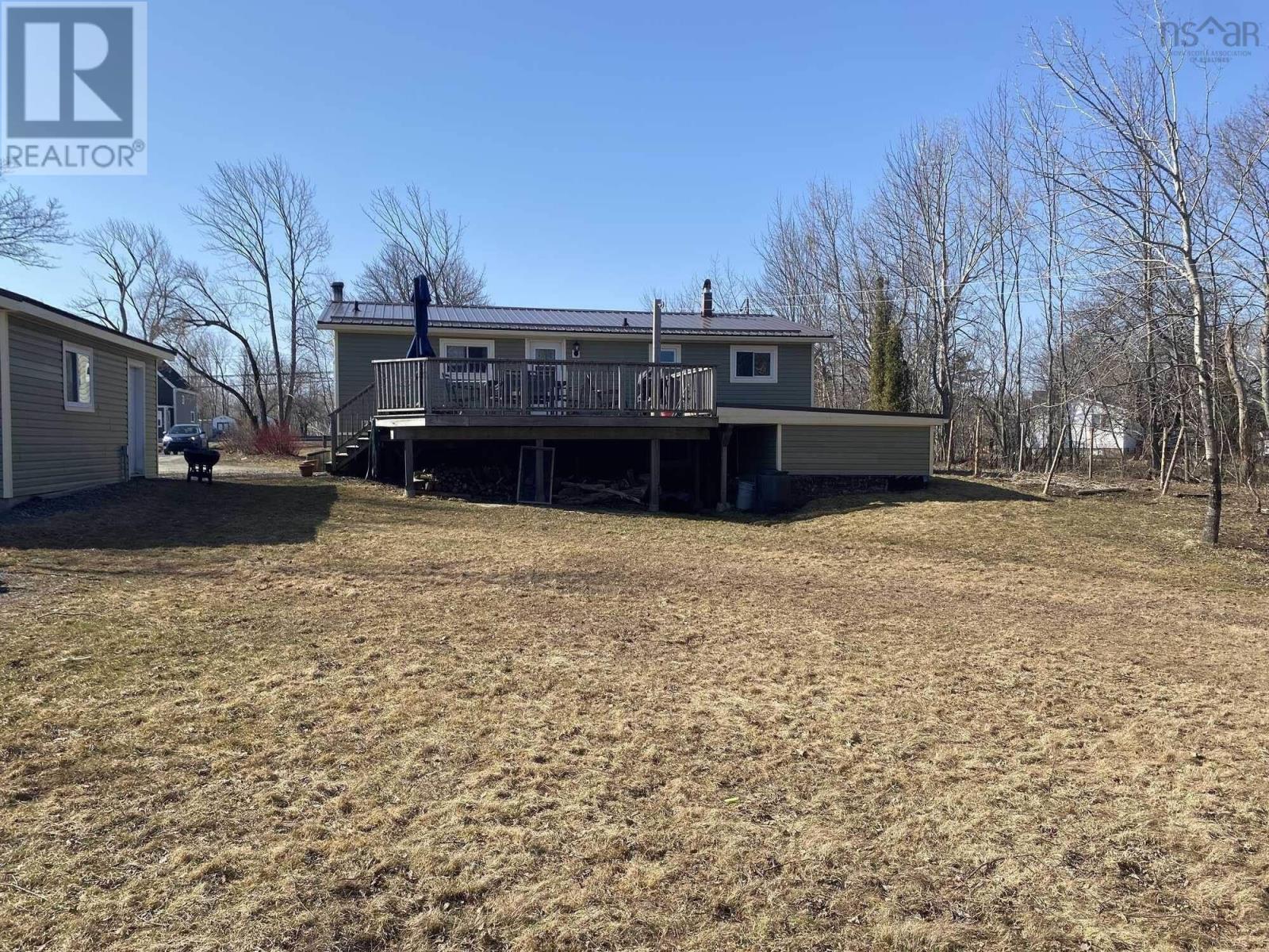 For sale 98 Acadia Avenue, Stellarton, Nova Scotia B0K1S0 202305955