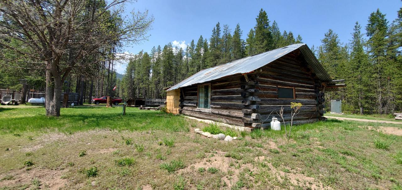 For sale 18950 NORTH FORK RD, Grand Forks, British Columbia V0H1H1 2469202 REALTOR.ca