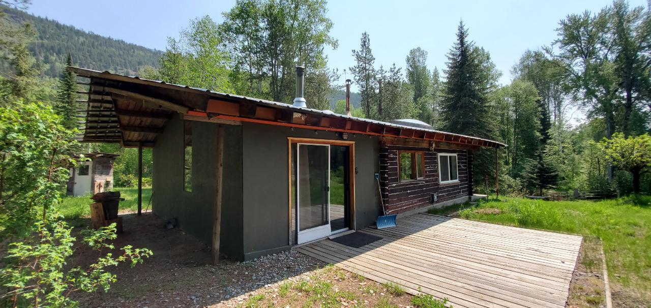 For sale 18950 NORTH FORK RD, Grand Forks, British Columbia V0H1H1