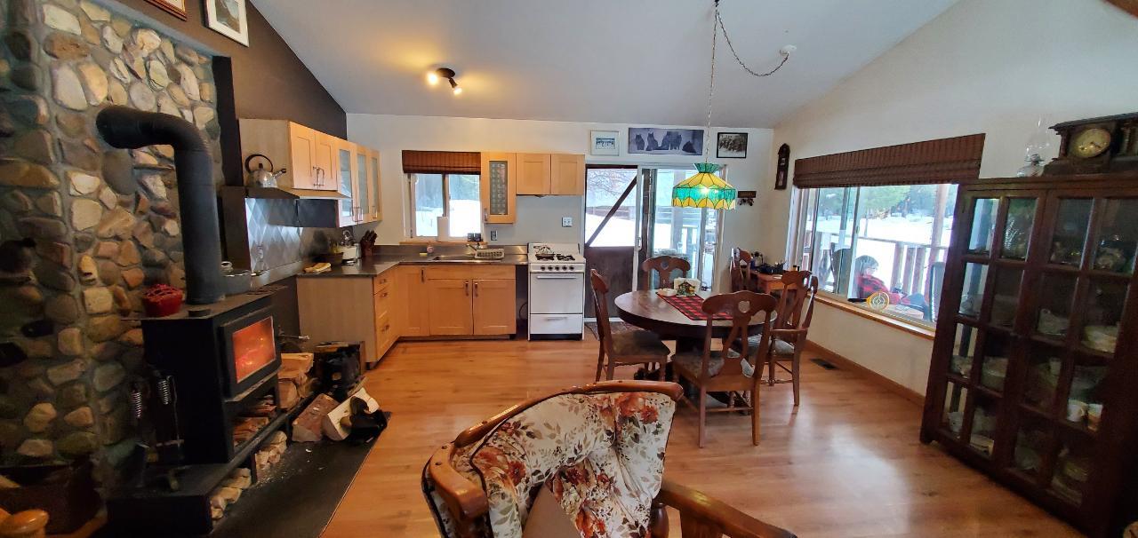 For sale 18950 NORTH FORK RD, Grand Forks, British Columbia V0H1H1 2469202 REALTOR.ca