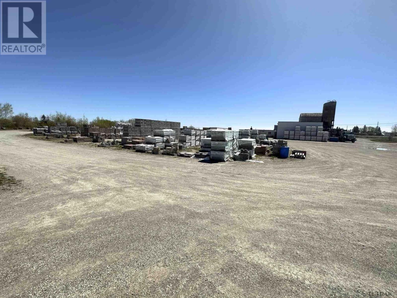 For sale 332407 Highway 11 N, Earlton, Ontario P0J1E0 TM230237