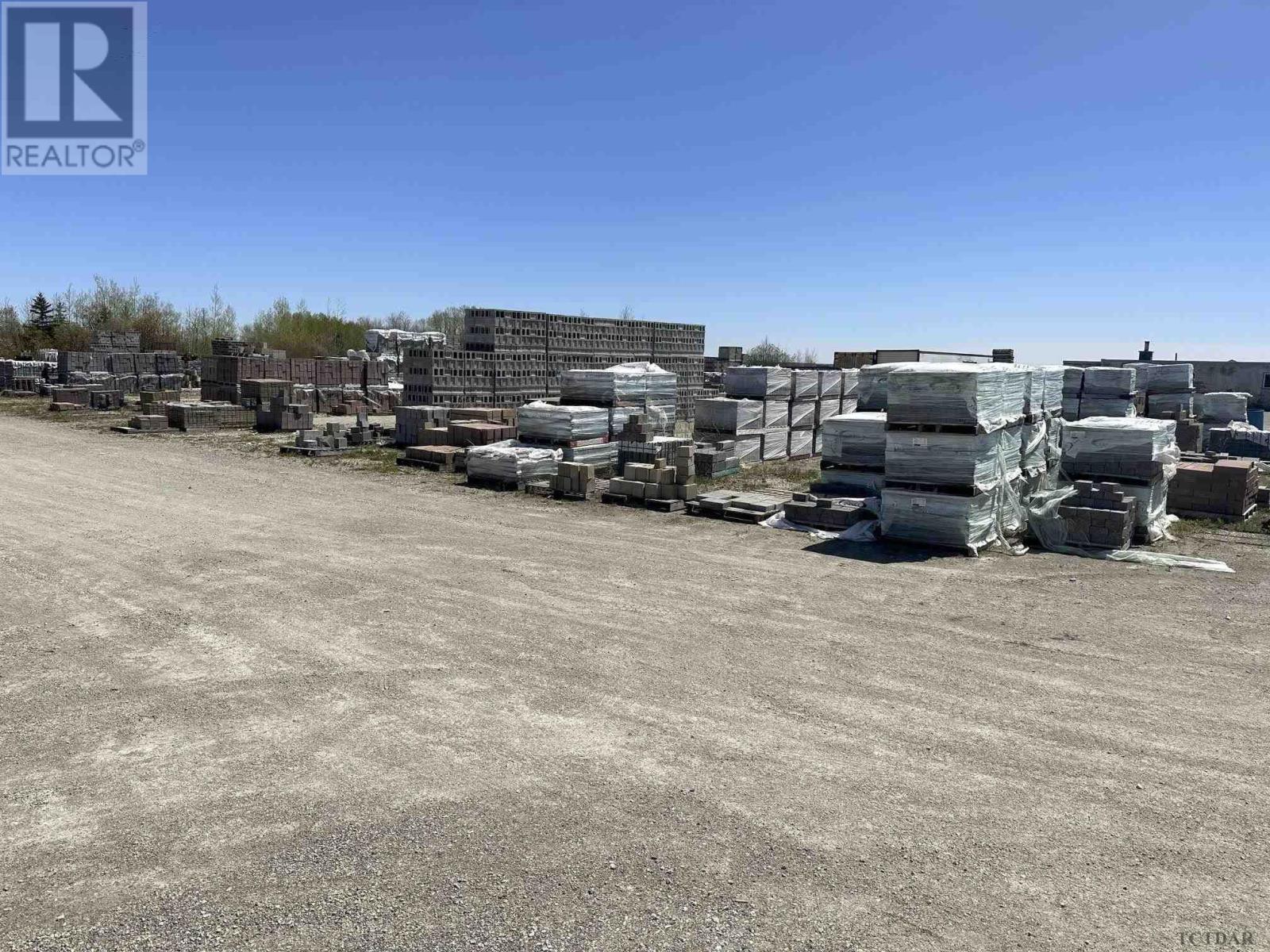 For sale 332407 Highway 11 N, Earlton, Ontario P0J1E0 TM230237