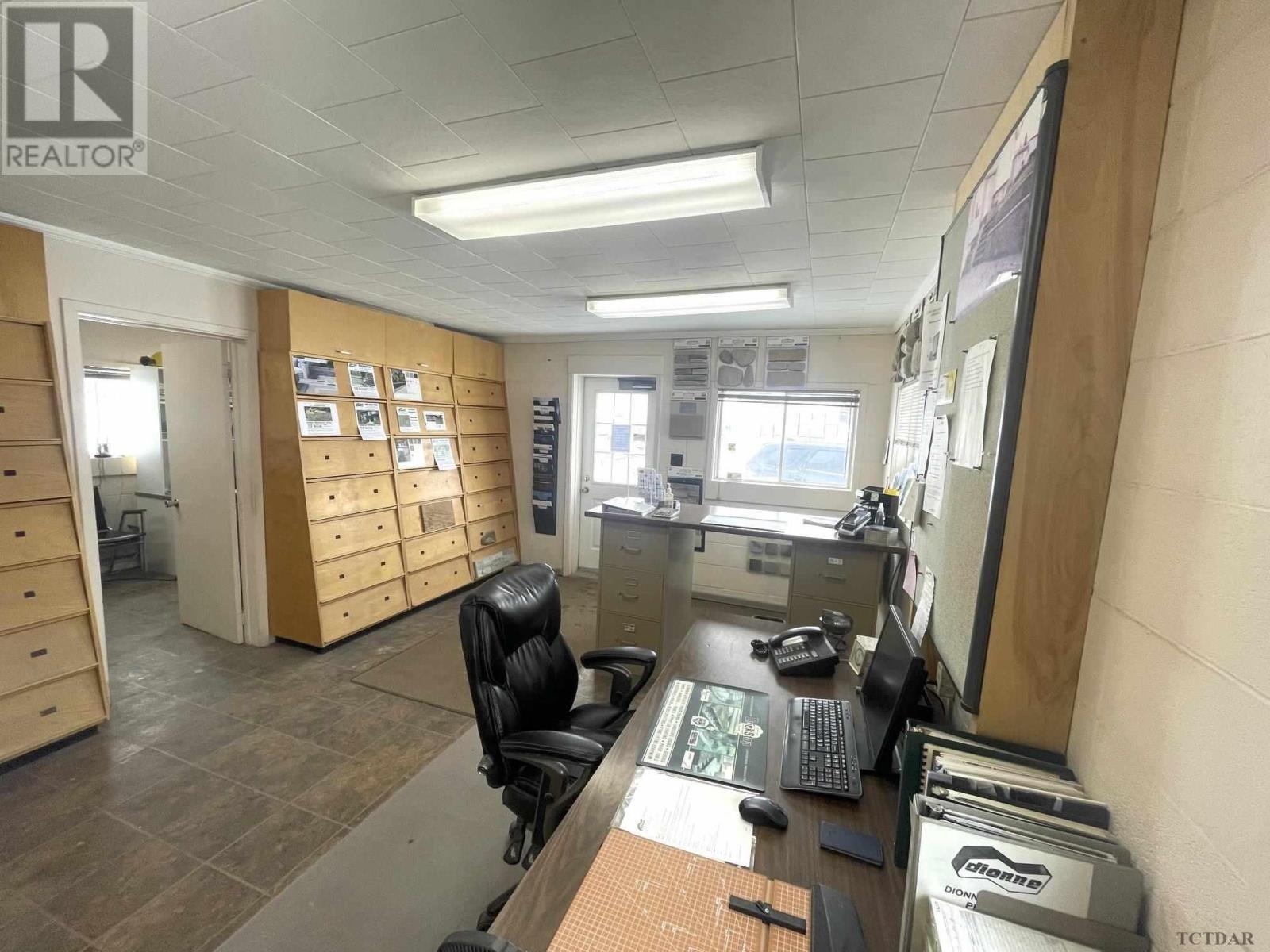 For sale 332407 Highway 11 N, Earlton, Ontario P0J1E0 TM230237