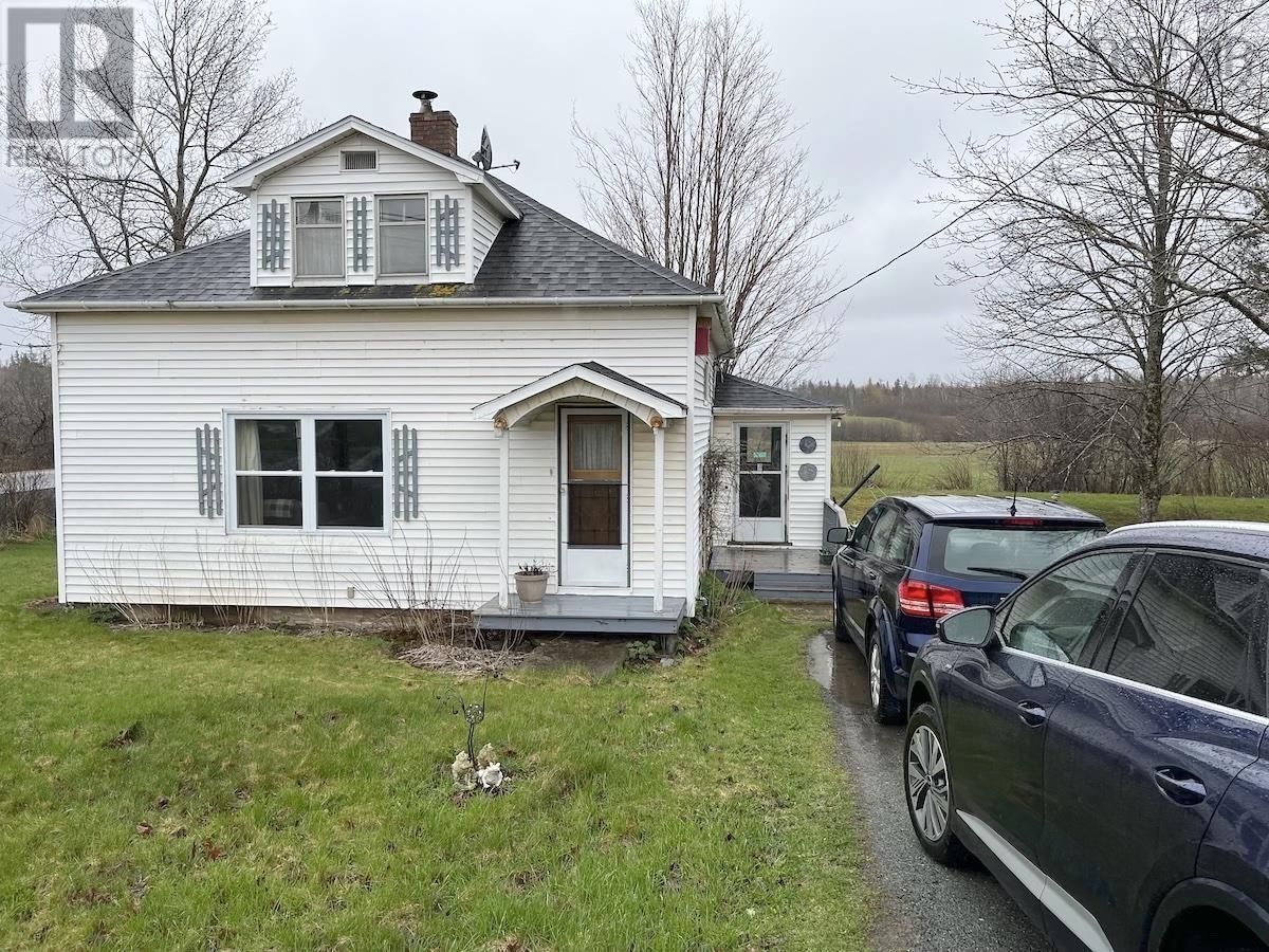 For sale 8825 Highway 224, Upper Musquodoboit, Nova Scotia B0N2M0