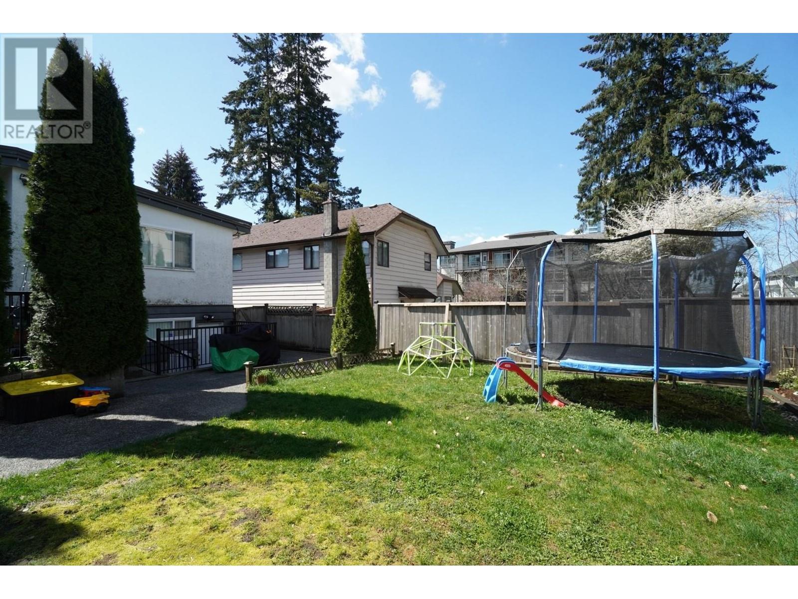 For sale 629 SMITH AVENUE, Coquitlam, British Columbia V3J2W5