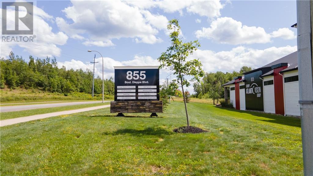 For sale 855 Dieppe BLVD, Dieppe, New Brunswick E1A8S6 M153102