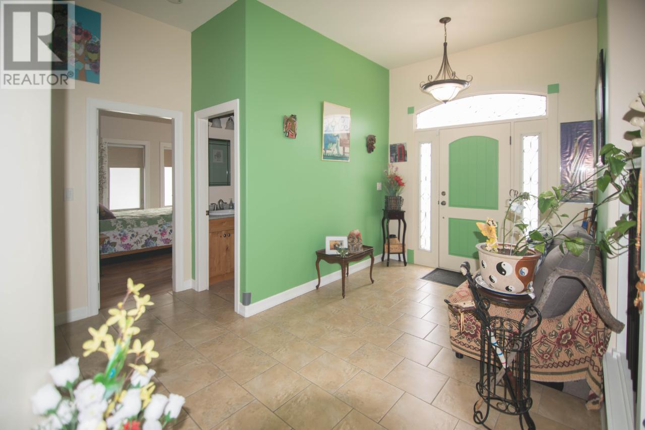 For sale 331 LINDEN ROAD, Logan Lake, British Columbia V0K1W0 173094