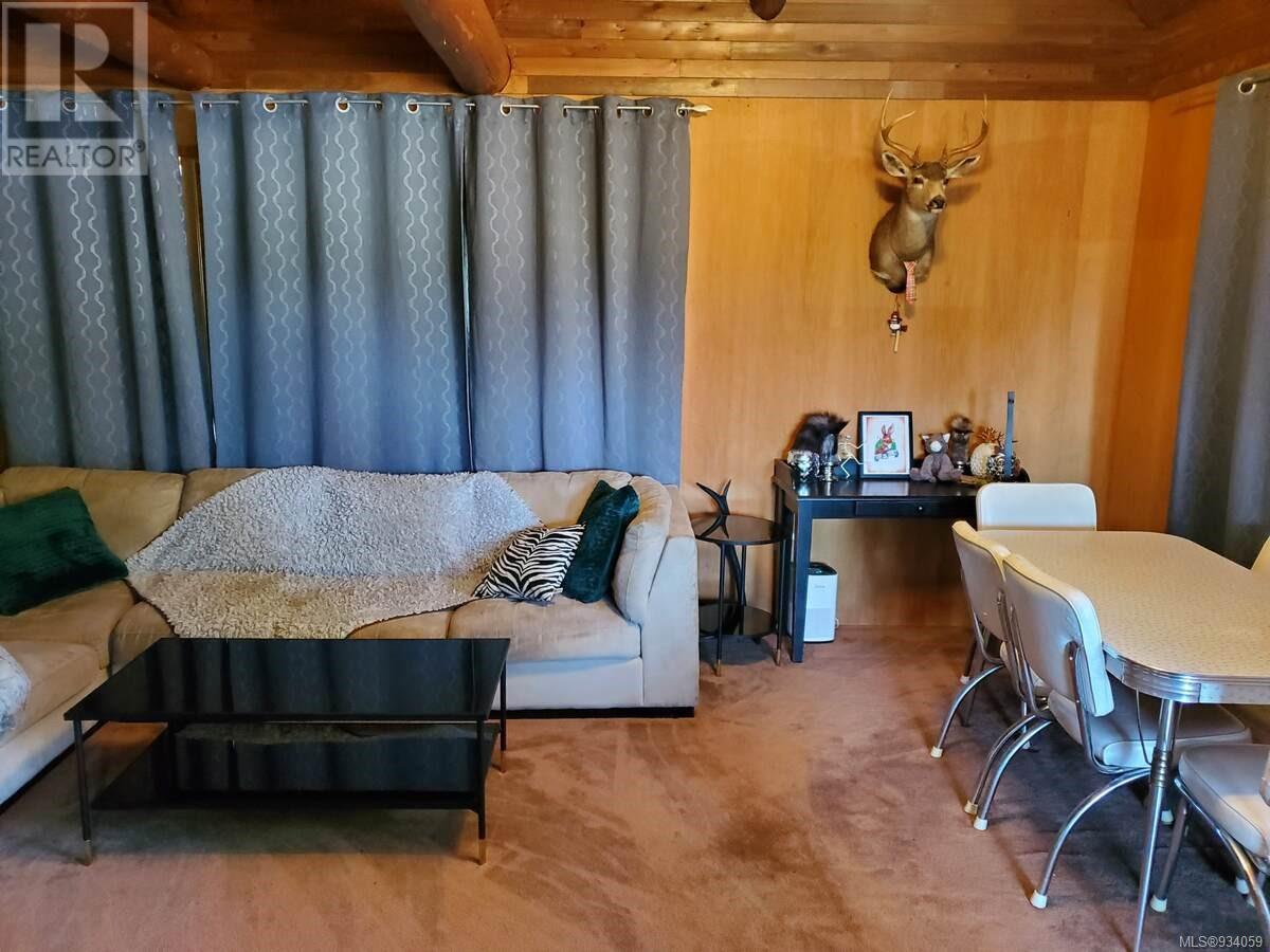 For sale 1586 McKibbon Rd N, Errington, British Columbia V0R1V0