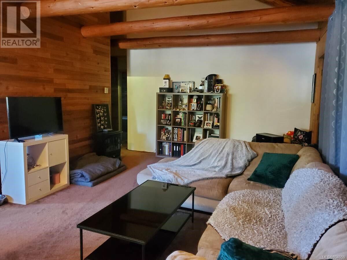 For sale 1586 McKibbon Rd N, Errington, British Columbia V0R1V0