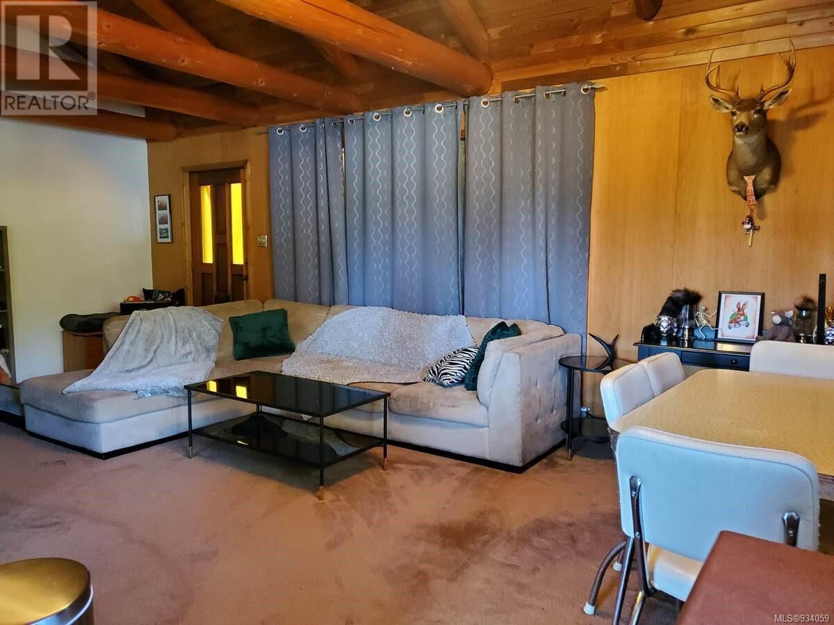 For sale 1586 McKibbon Rd N, Errington, British Columbia V0R1V0