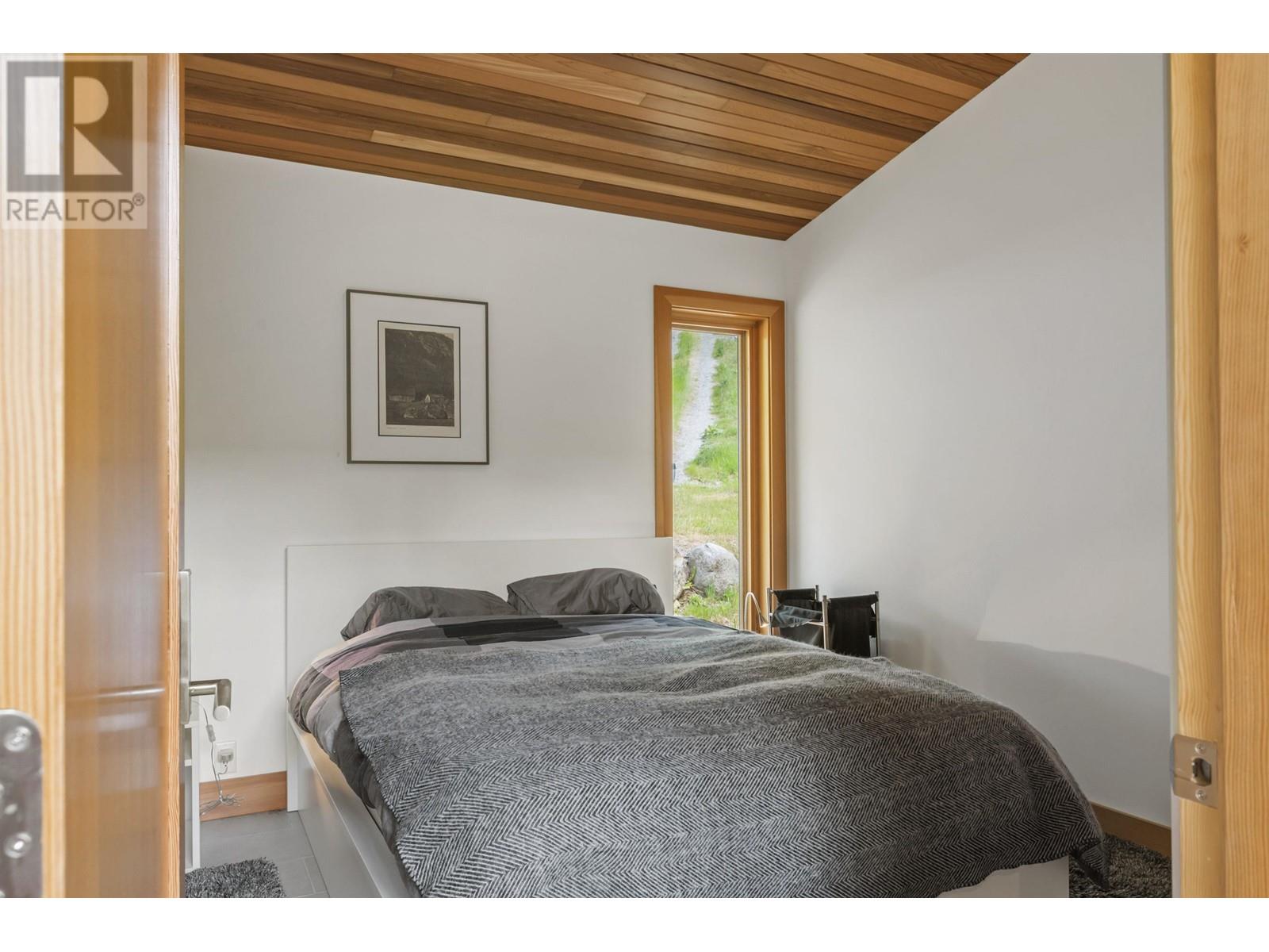 For sale 1888 MOUNT ARTABAN ROAD, Gambier Island, British Columbia